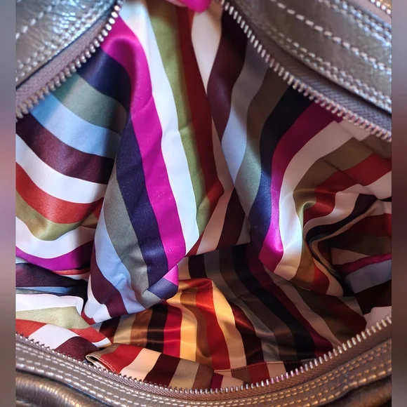 Coach Silver Patent Legacy Peyton - Picture 4 of 9